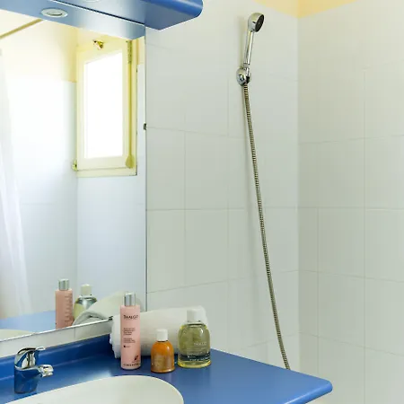 Lagrange Les Mazets De 3*