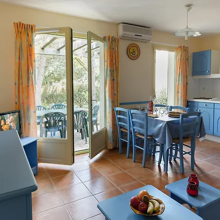 Lagrange Les Mazets De 3*