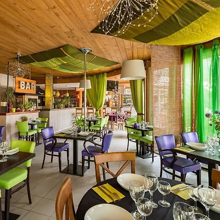 Lagrange Les Mazets De Gaujac (Gard)