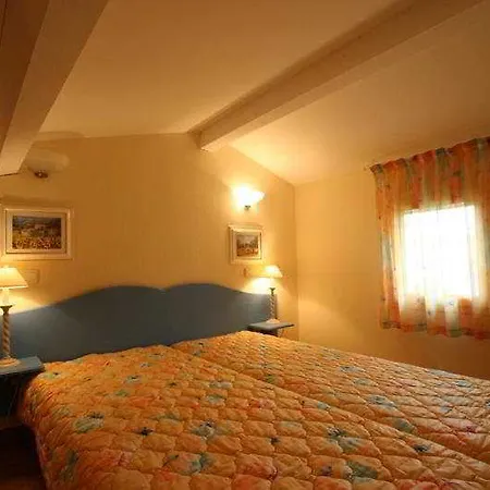 Lagrange Les Mazets De 3* Gaujac (Gard)