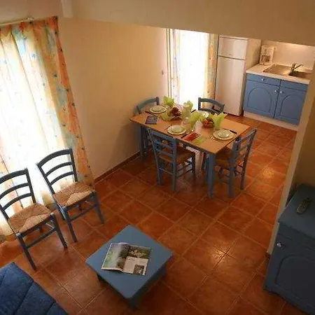 Lagrange Les Mazets De 3*