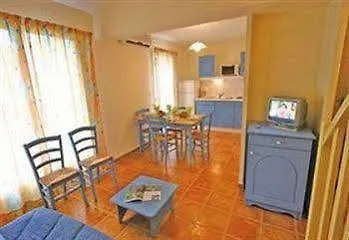 Lagrange Les Mazets De Πάρκο διακοπών 3*