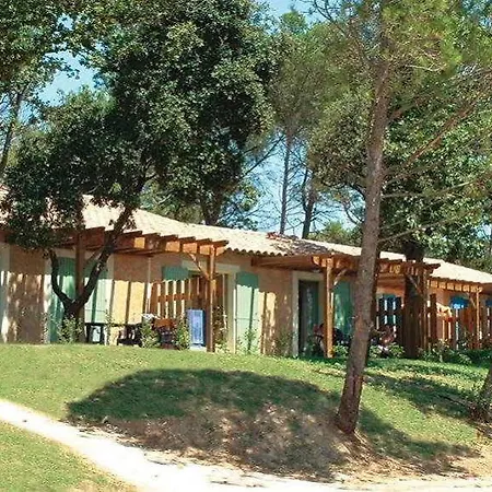 Lagrange Les Mazets De Üdülőpark Gaujac